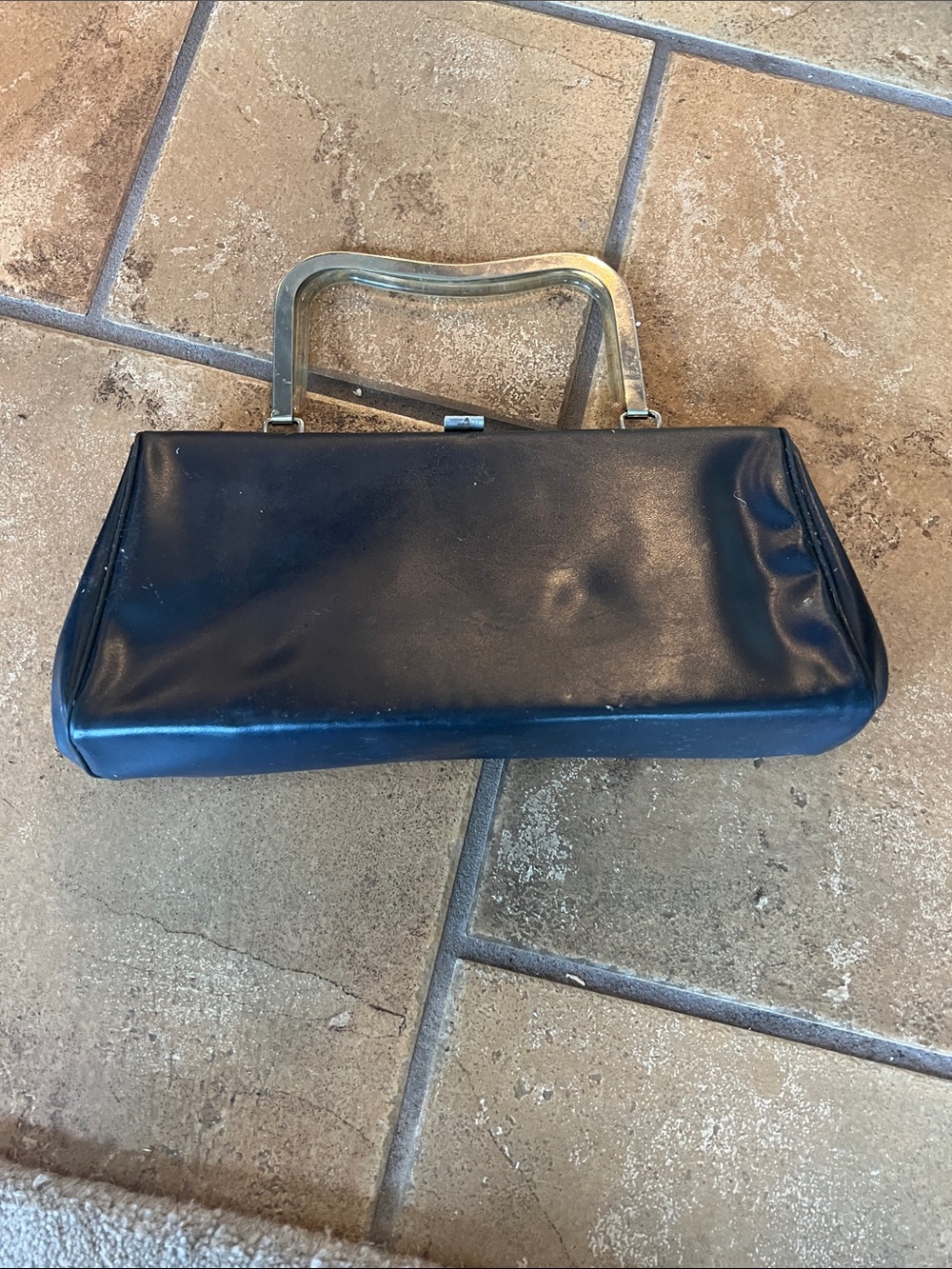 VINTAGE BLACK HANDBAG